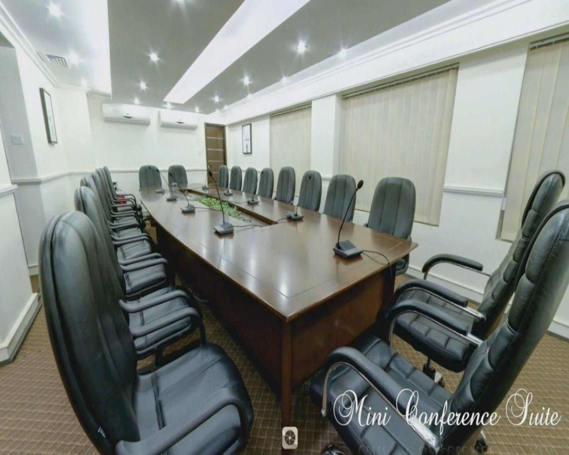 Hotel Agrabad Limited Chittagong Ngoại thất bức ảnh