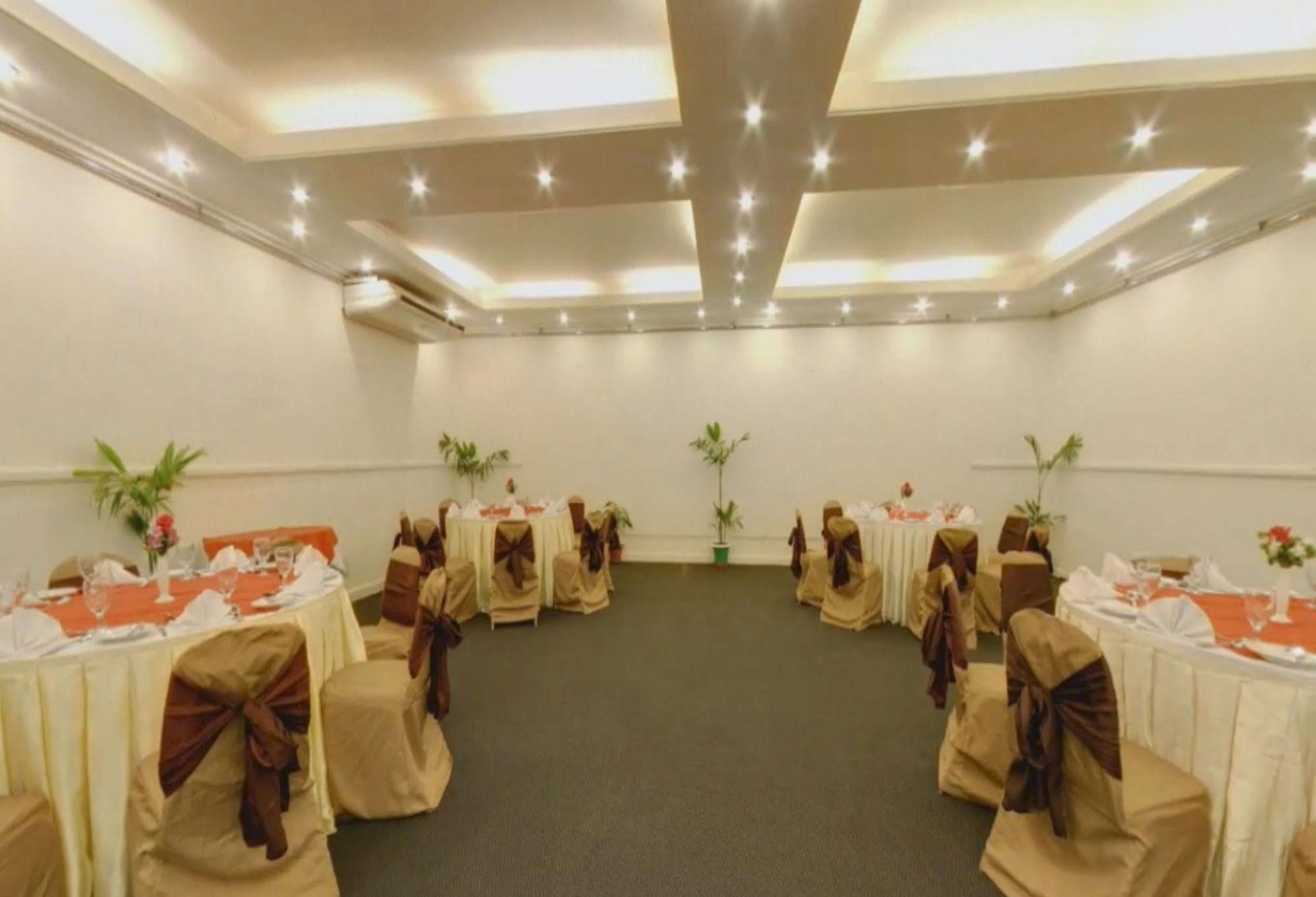 Hotel Agrabad Limited Chittagong Ngoại thất bức ảnh
